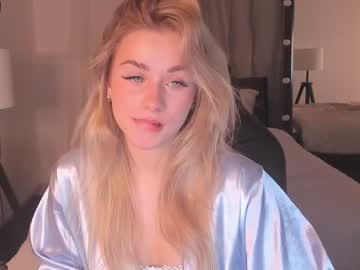 cam girl porn adorieyes image #806342
