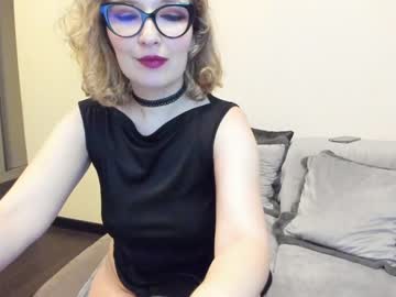 cam girl porn emilymilf__ image #3545108