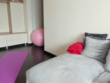 cam girl porn emilymilf__ image #3603716