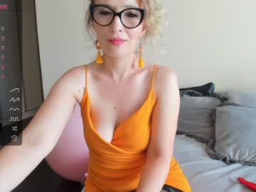 cam girl porn emilymilf__ image #5149778