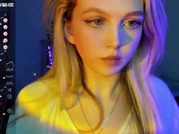 cam girl porn small_blondee image #3957804