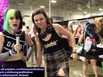 cam couple porn honeyand_thebear image #628889