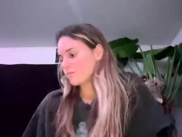 cam girl porn bananascoconutz image #6339495