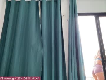 cam girl porn bloomyogi image #3676355