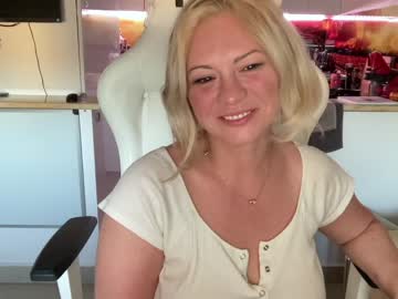 cam girl porn kiradivine image #5495261