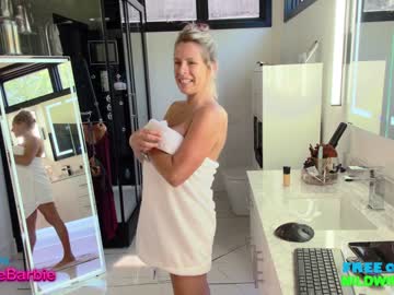 cam girl porn wildwifebarbie image #6905285