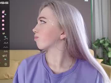 cam girl porn small_blondee image #1594105