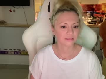 cam girl porn kiradivine image #3899602