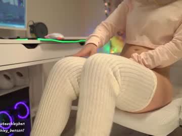 cam girl porn ashley_benson1 image #1965906