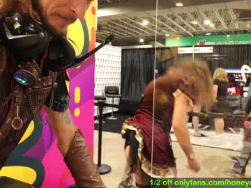 cam couple porn honeyand_thebear image #80971
