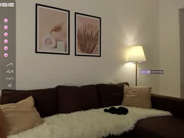 cam girl porn intrigueeme image #1380775