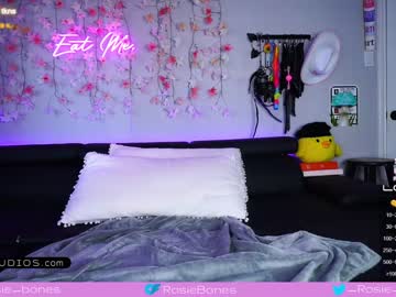cam girl porn rosiebones image #4687506