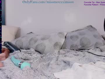 cam girl porn moxxximoon image #3614528