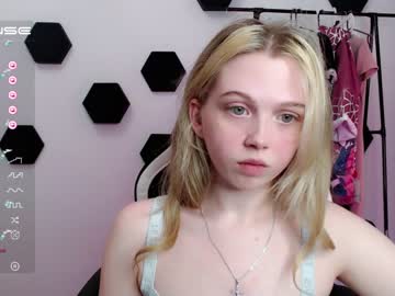 cam girl porn small_blondee image #4333459