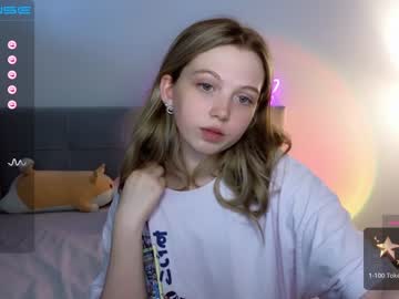 cam girl porn small_blondee image #4655352