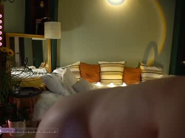 cam girl porn _the_sun_ image #6990029