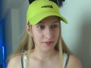 cam girl porn adellqueen image #2000022