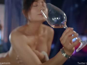 cam girl porn alejastorm image #5175722