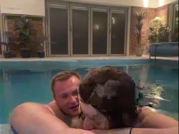 cam couple porn support22 image #6682354