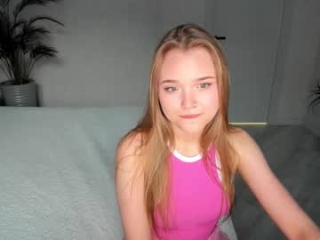 cam girl porn flooora_0 image #7070507