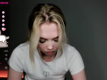 cam girl porn small_blondee image #3725609