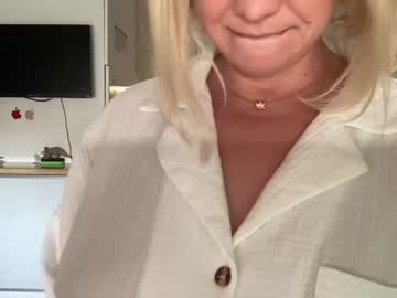 cam girl porn kiradivine image #5573099