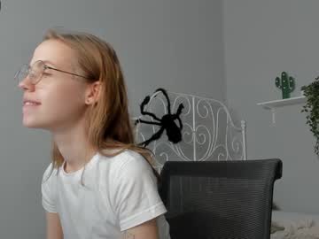 cam girl porn asemiluna image #453766