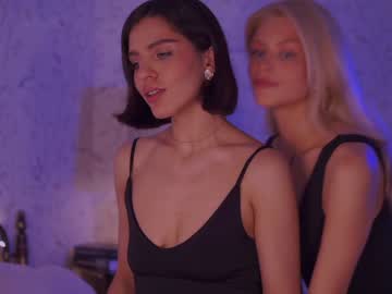 cam girl porn _2strangers image #2101041