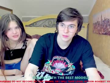 cam couple porn karolina_coy image #1845877