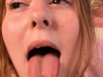 cam girl porn emilia_me image #2104179