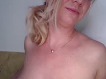 cam girl porn kiradivine image #2070942