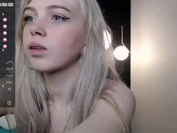 cam girl porn small_blondee image #1634586