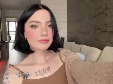 cam tranny porn evelynforever image #4576431