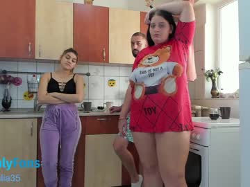 cam couple porn juliana35 image #2741323