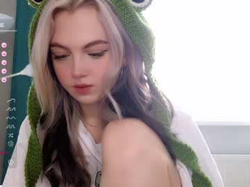 cam girl porn small_blondee image #5471535