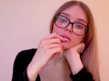 cam tranny porn cutiewhitefox image #4753700