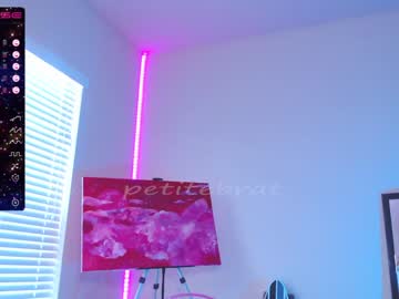 cam girl porn petitebrat image #2630595