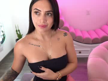 cam girl porn ashlyeroberts1 image #1962112
