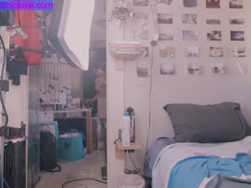 cam girl porn chroniclove image #2517279