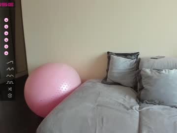 cam girl porn emilymilf__ image #4598008