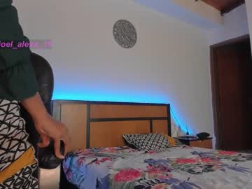cam couple porn joelandalexa image #2446385