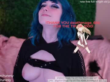 cam girl porn runesy image #3665643