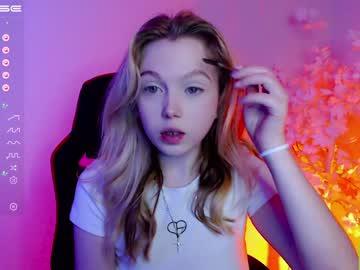cam girl porn small_blondee image #4037179