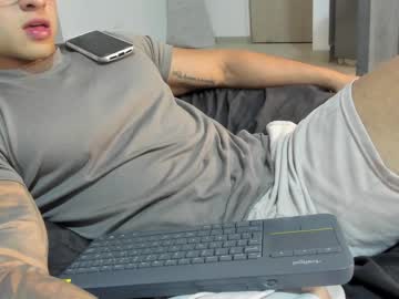 cam man porn nicolasmuscle image #6514885