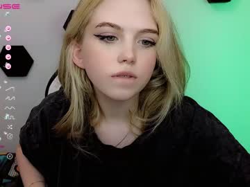 cam girl porn small_blondee image #4174777