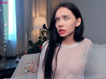 cam girl porn riskyproject image #4597438
