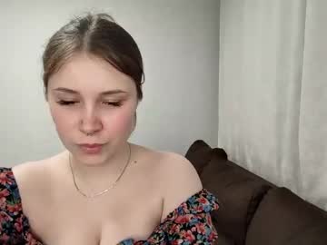Cam for adelle_pero