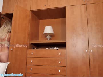 cam girl porn bunnyblondy image #1996554