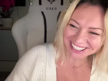 cam girl porn kiradivine image #6135215