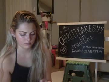 cam girl porn charlitbaker image #852533